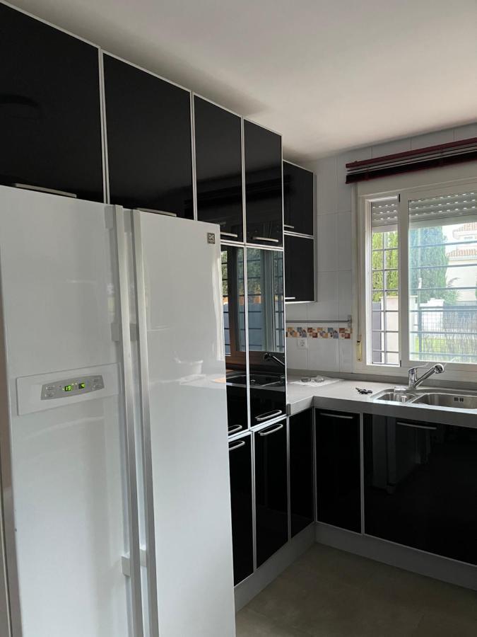Exclusivo Chalet Sevilla. ¡Jardin & Cocina! Alcalá de Guadaira Buitenkant foto