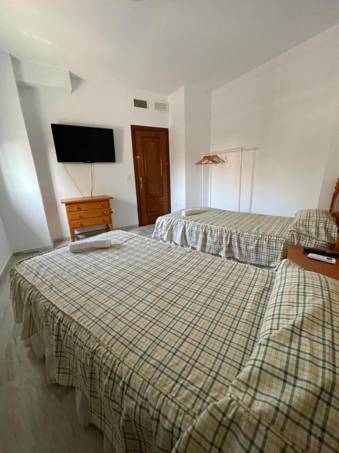 Exclusivo Chalet Sevilla. ¡Jardin & Cocina! Alcalá de Guadaira Buitenkant foto